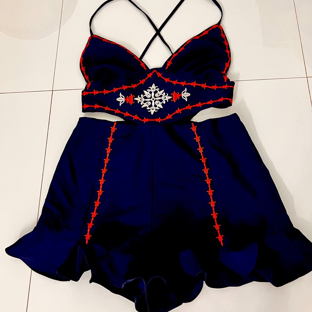 Dark blue short dress ! Is a dress ( that is a short ) dark blue , super sexy !